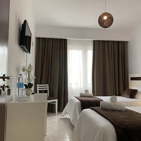 The Rock 招待所 蓬塔德尔加达